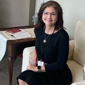 Meet your Posher, Denise